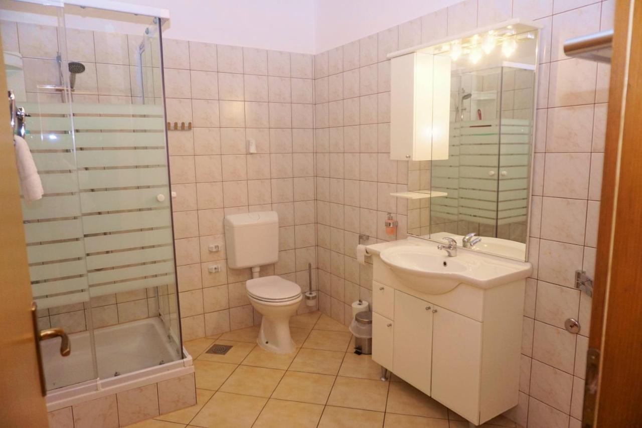 Olive House Appartement Šimuni Buitenkant foto